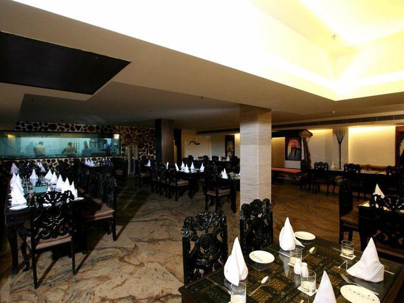 Taurus Sarovar Portico New Delhi Eksteriør billede