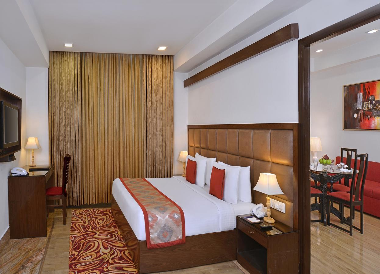 Taurus Sarovar Portico New Delhi Eksteriør billede