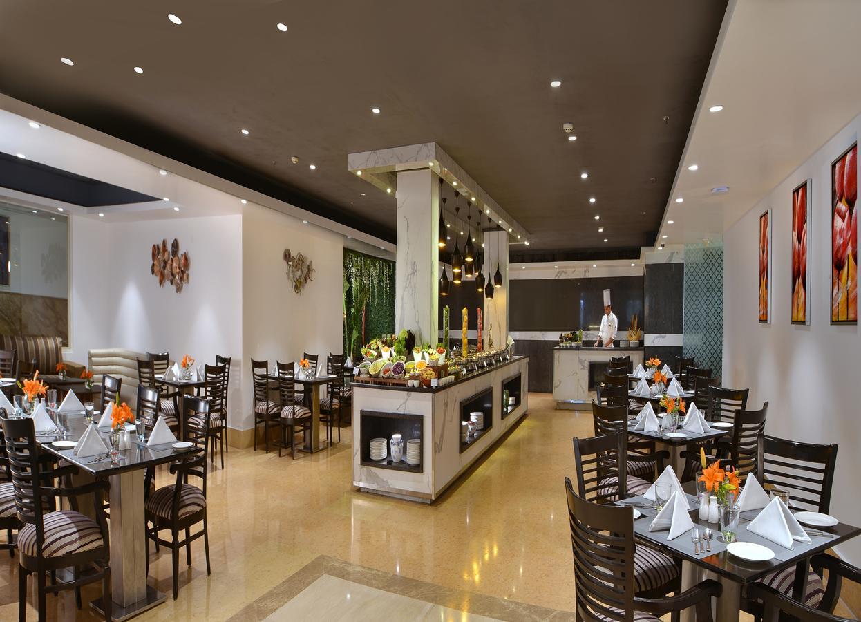 Taurus Sarovar Portico New Delhi Eksteriør billede