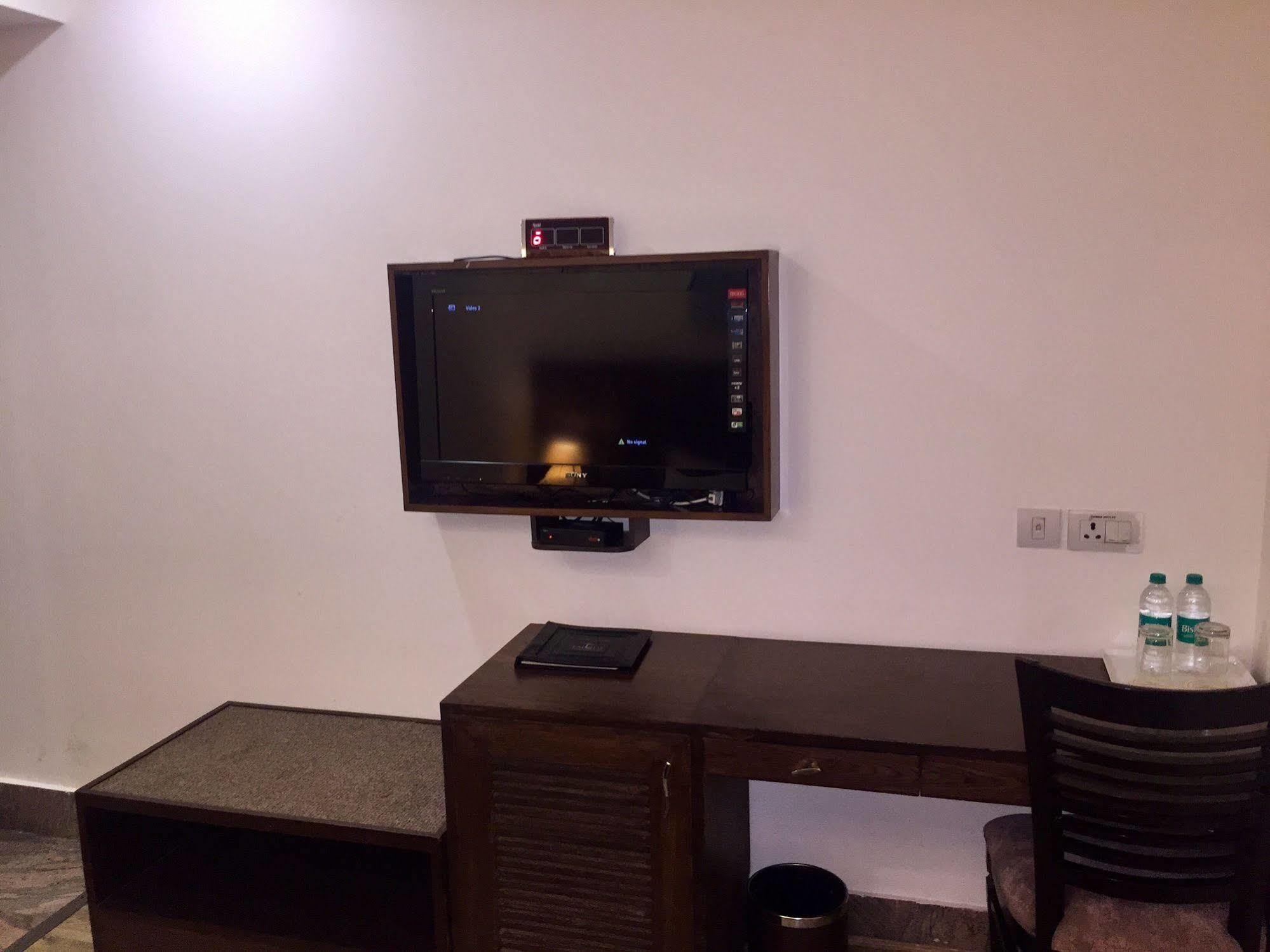 Taurus Sarovar Portico New Delhi Eksteriør billede