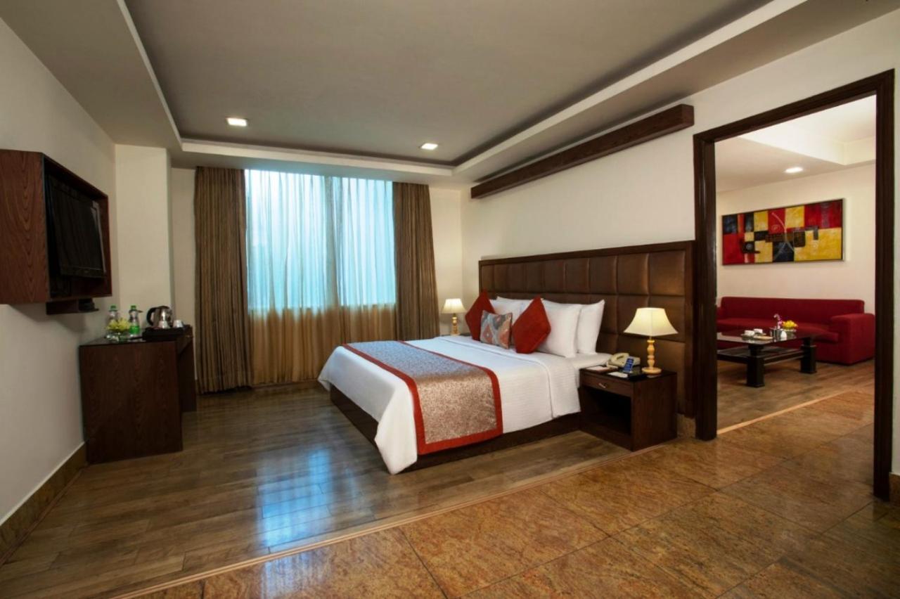 Taurus Sarovar Portico New Delhi Eksteriør billede