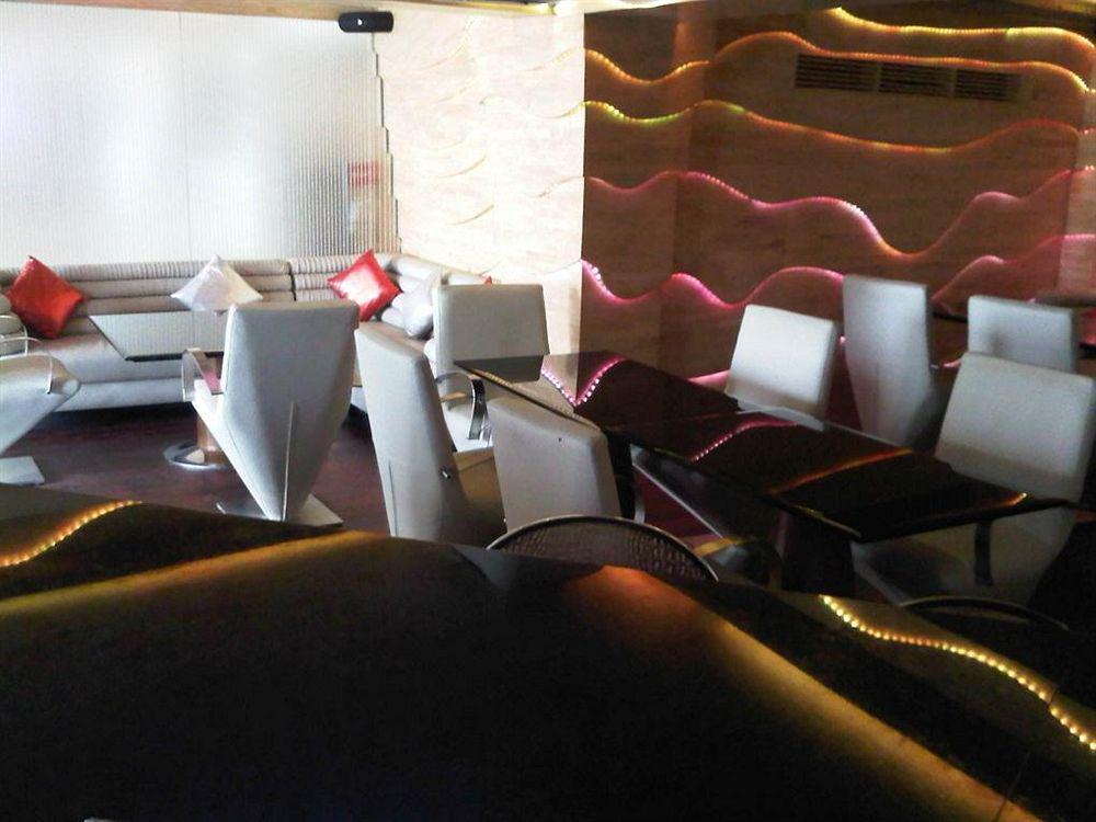 Taurus Sarovar Portico New Delhi Eksteriør billede